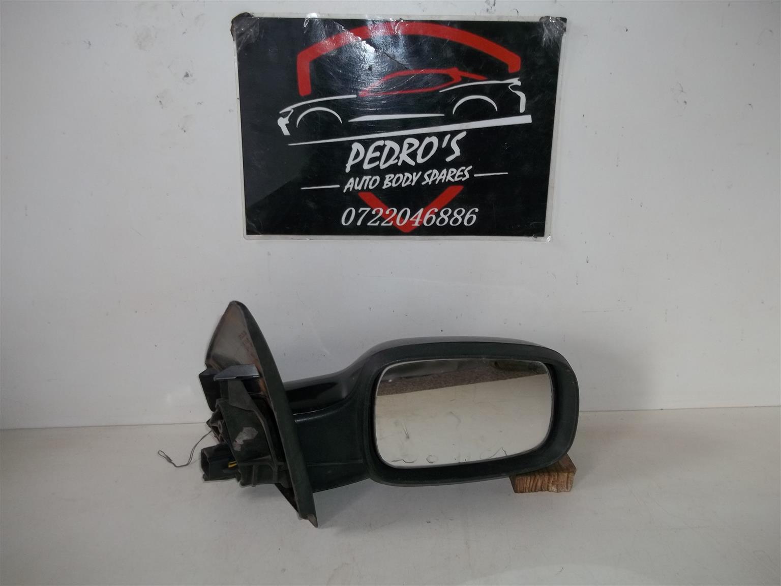 Renault Megane 2 '02-'09 right mirror (Electric) - Private Seller Renault Megane 2 '02-'09 right mirror (Electric) - Private Seller