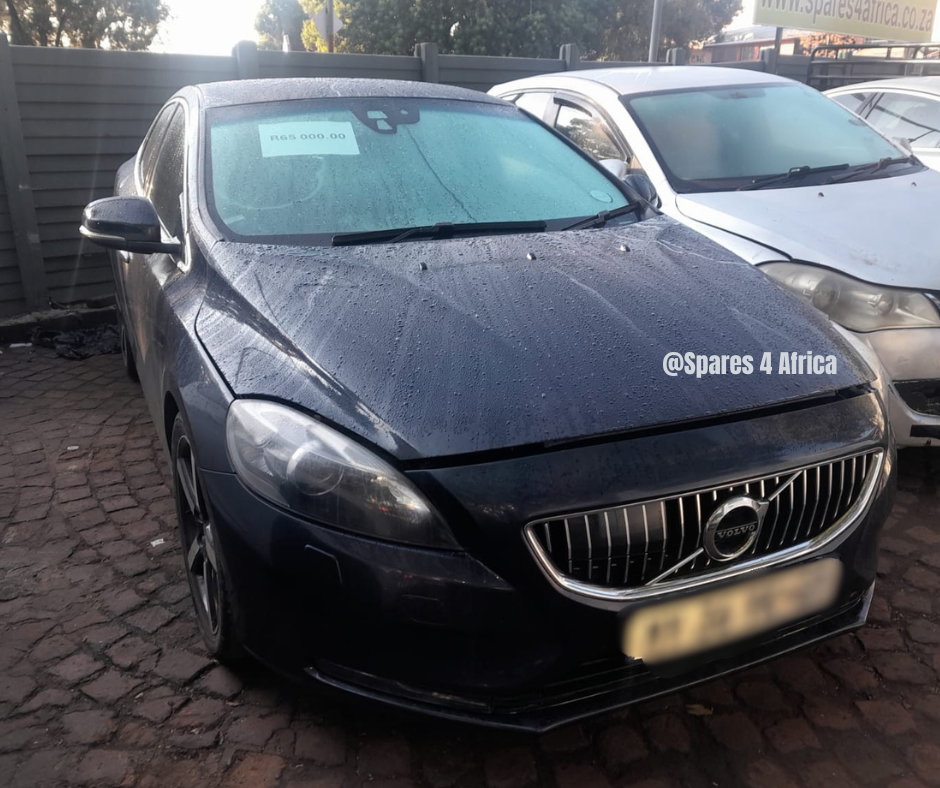 Used 2015 Volvo V40 T4 Excel - Private Seller Used 2015 Volvo V40 T4 Excel - Private Seller