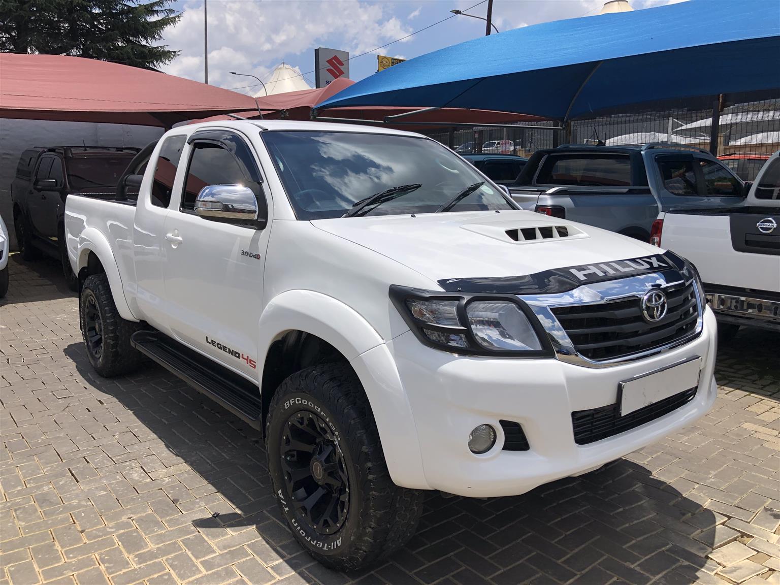 Used 2016 Toyota Hilux 3.0D-4D Xtra cab Raider Legend 45 - Private Seller Used 2016 Toyota Hilux 3.0D-4D Xtra cab Raider Legend 45 - Private Seller