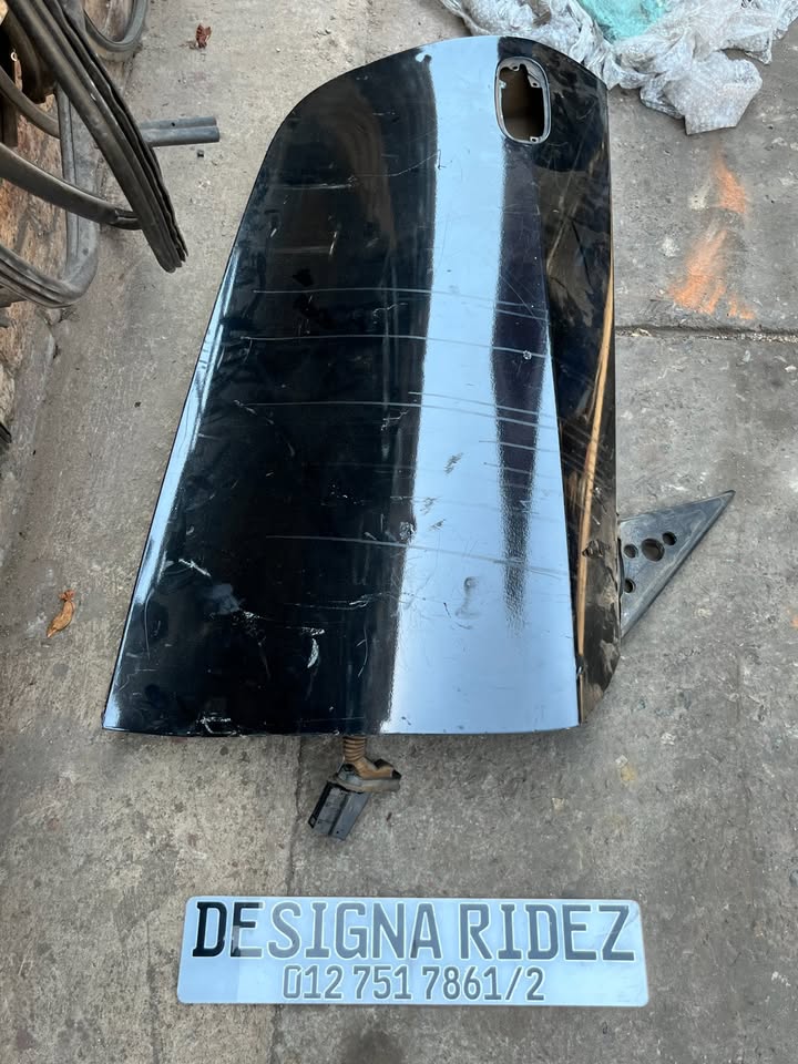 BMW E85 Z4 RIGHT & LEFT DOOR SHELL AVAILABLE. - Private Seller BMW E85 Z4 RIGHT & LEFT DOOR SHELL AVAILABLE. - Private Seller