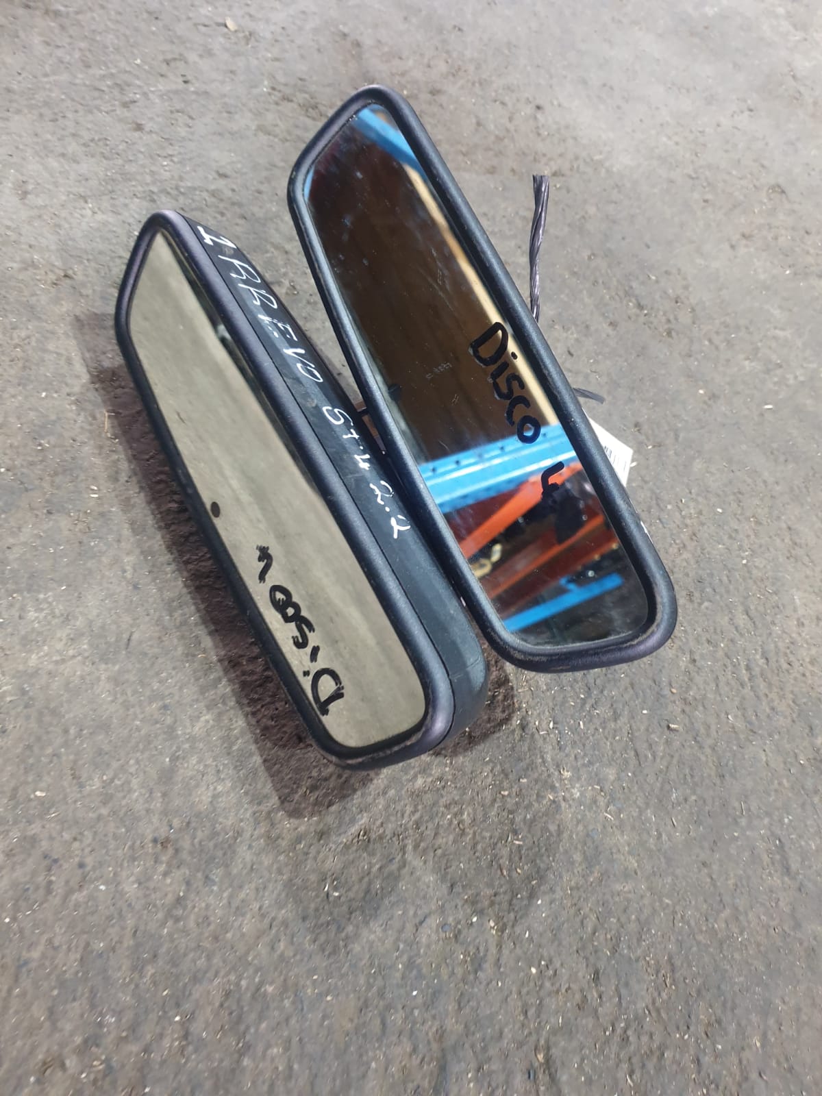 2010 Discovery 4 Original Rear View Mirror For Sale 2010 Discovery 4 Original Rear View Mirror For Sale