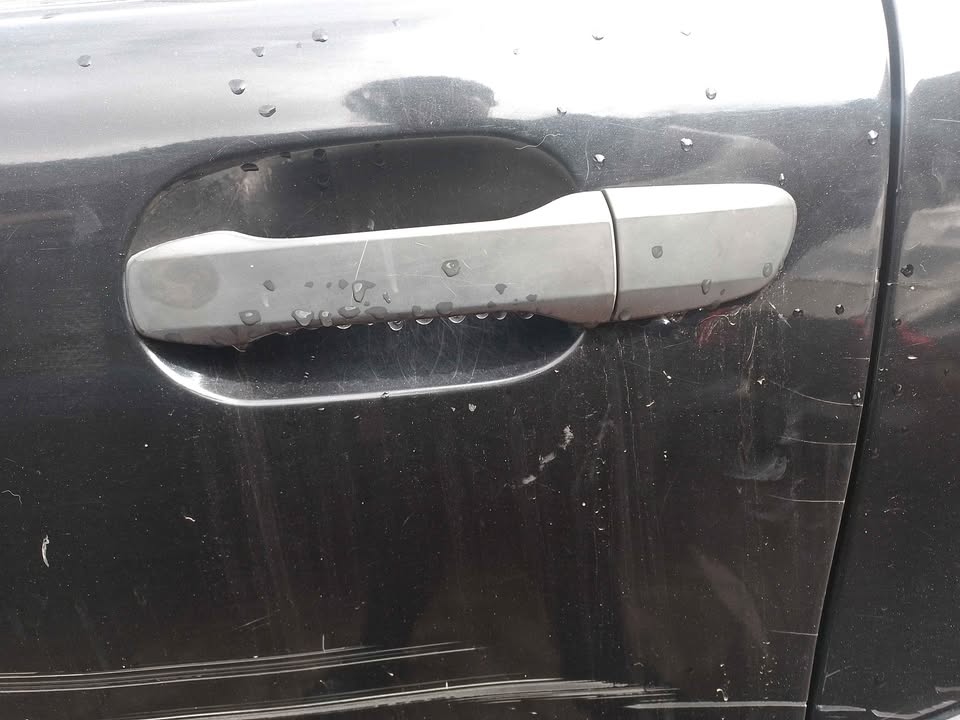 VOLVO XC90 2007 LEFT REAR DOOR HANDLE AVAILABLE DELIVERY AVAILABLE COUNTRY WIDE - Private Seller VOLVO XC90 2007 LEFT REAR DOOR HANDLE AVAILABLE DELIVERY AVAILABLE COUNTRY WIDE - Private Seller