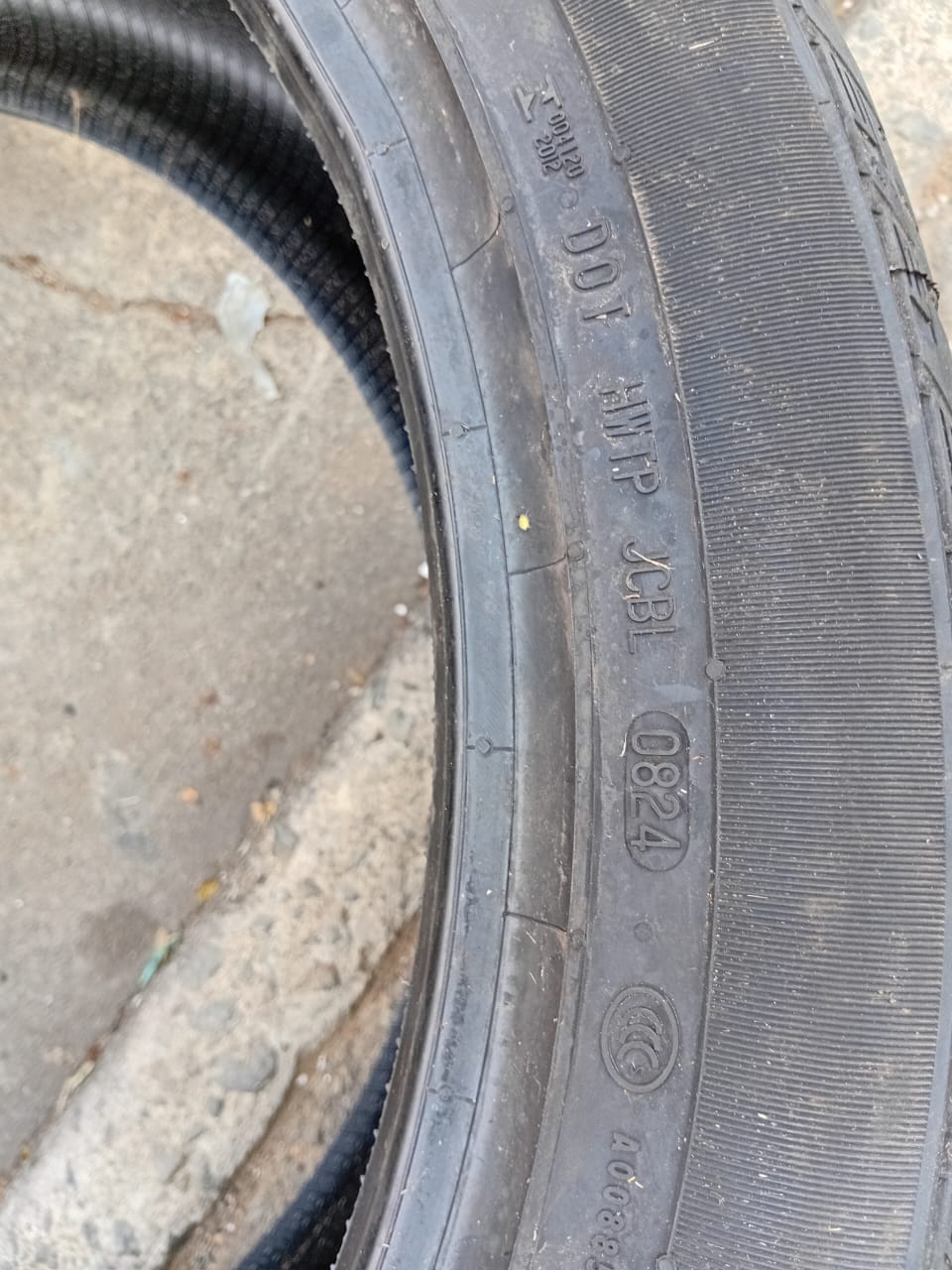 285/40/22 Continental CrossContact tyres. - Private Seller