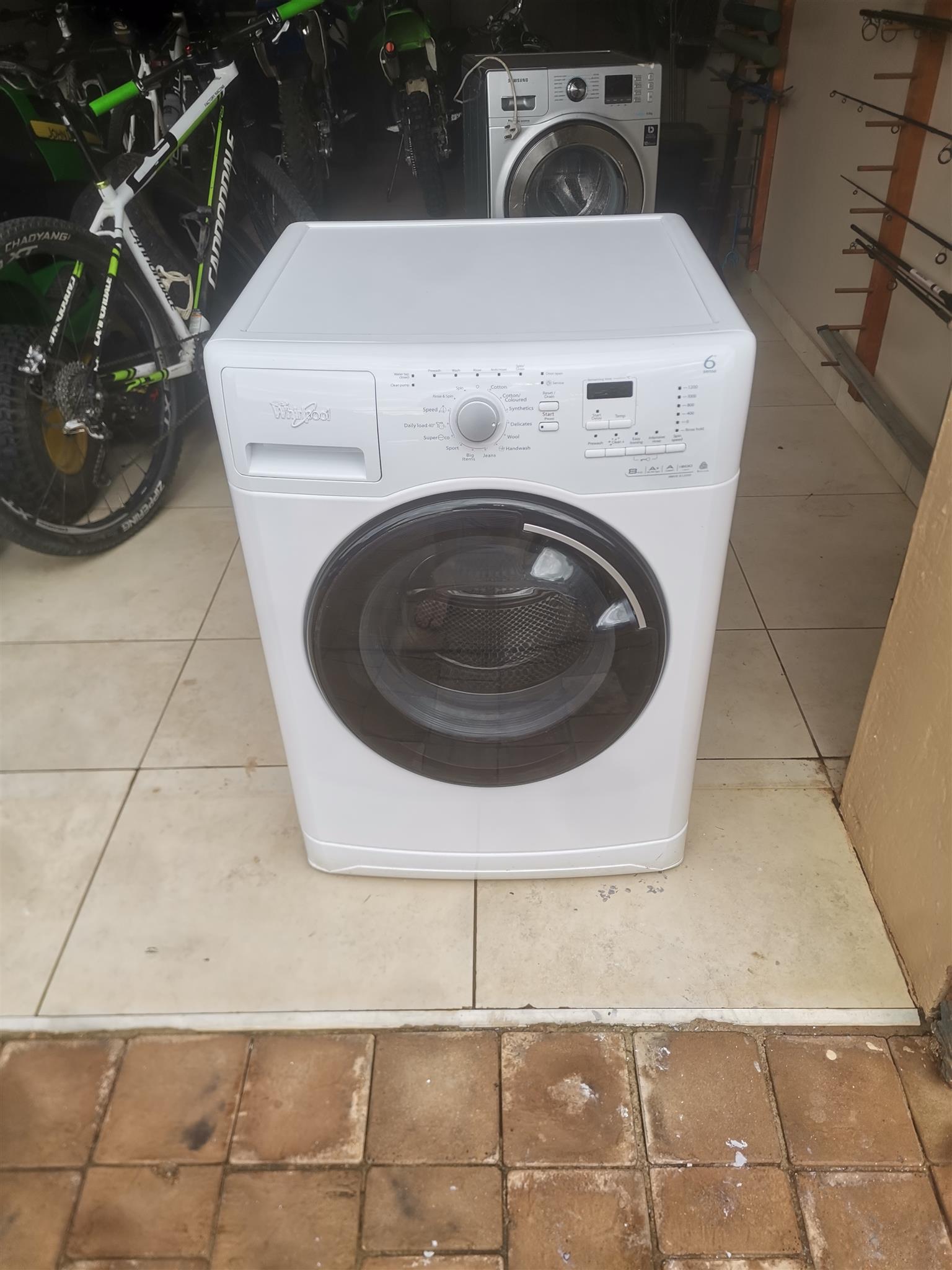 Whirlpool 8kg washing machine