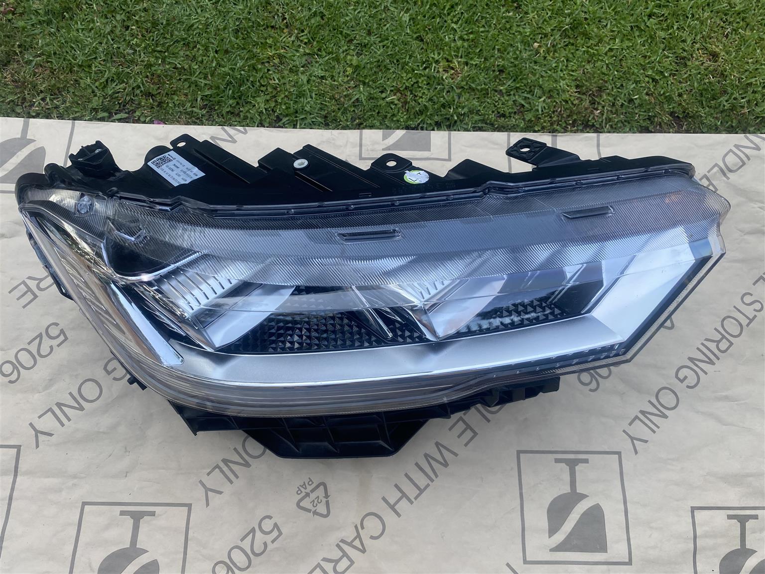 2024 HAVAL H6 FULL LED HEADLIGHT RIGHT SIDE FOR SALE. IN EXCELLENT CONDITION - Private Seller 2024 HAVAL H6 FULL LED HEADLIGHT RIGHT SIDE FOR SALE. IN EXCELLENT CONDITION - Private Seller