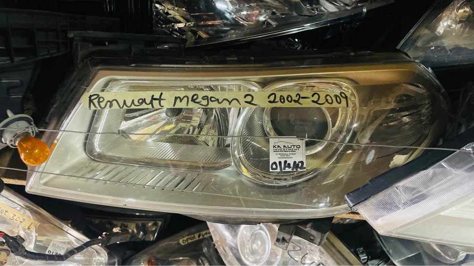 Renault Megane 2 headlights - Private Seller Renault Megane 2 headlights - Private Seller