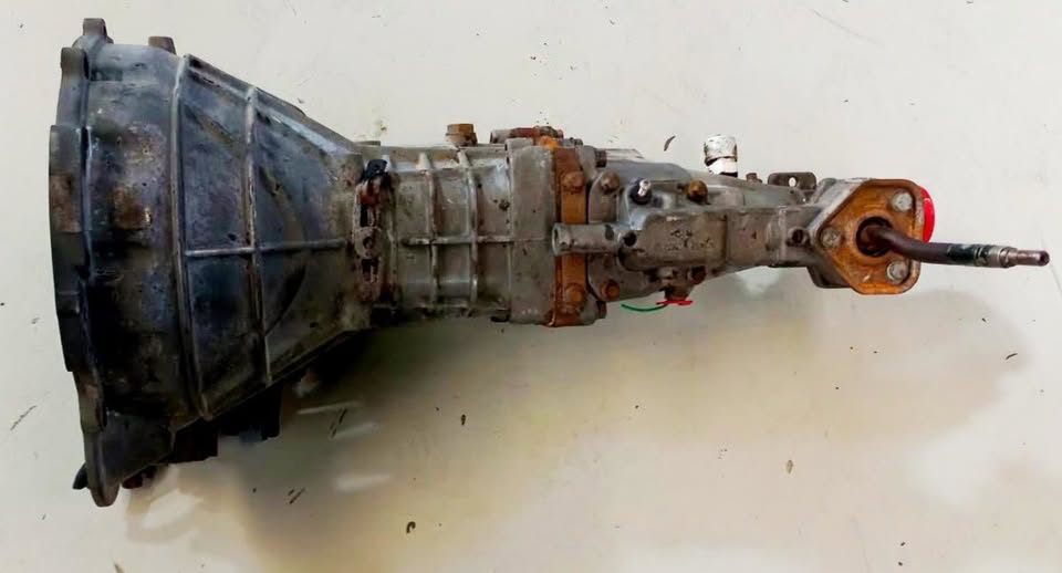 Isuzu KB250/KB280 5 Spd Manual Gearbox - Private Seller Isuzu KB250/KB280 5 Spd Manual Gearbox - Private Seller