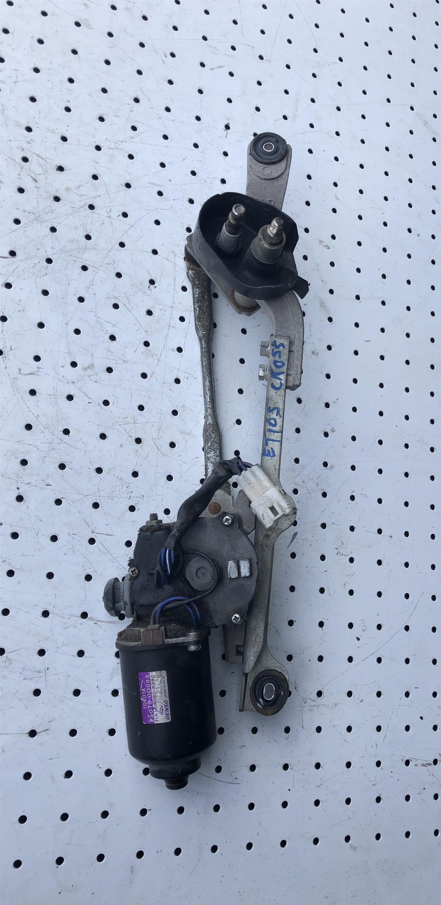 TOYOTA ETIOS /ETIOS CROSS WIPER MECHANISM (ZCCT) - Private Seller TOYOTA ETIOS /ETIOS CROSS WIPER MECHANISM (ZCCT) - Private Seller