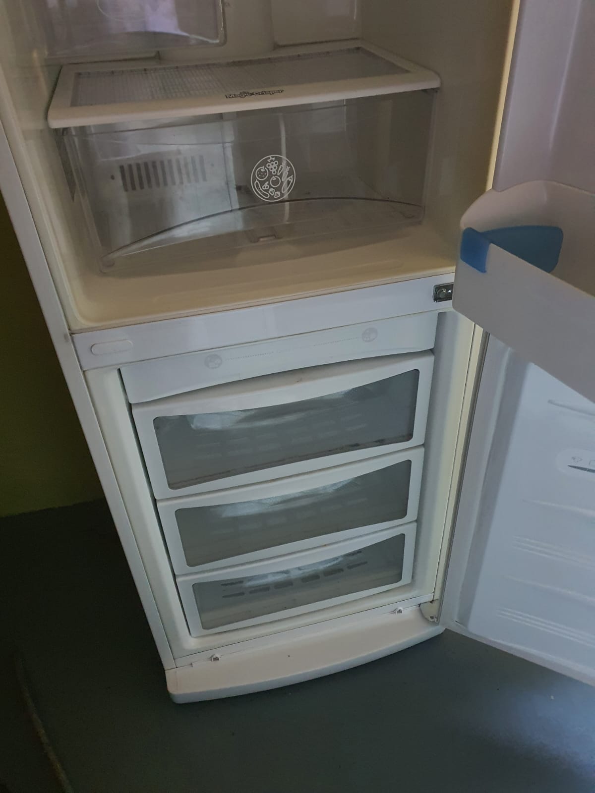 lg fridge freezer gr232sbf