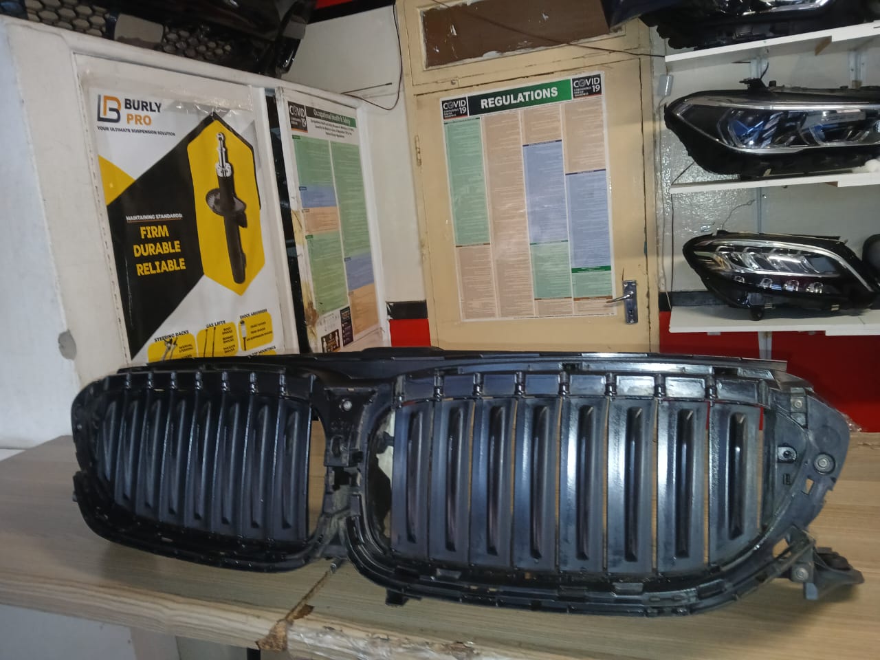 2021 BMW G30 G31 SHUTTER RADIATOR GRILL FOR SALE - Private Seller 2021 BMW G30 G31 SHUTTER RADIATOR GRILL FOR SALE - Private Seller