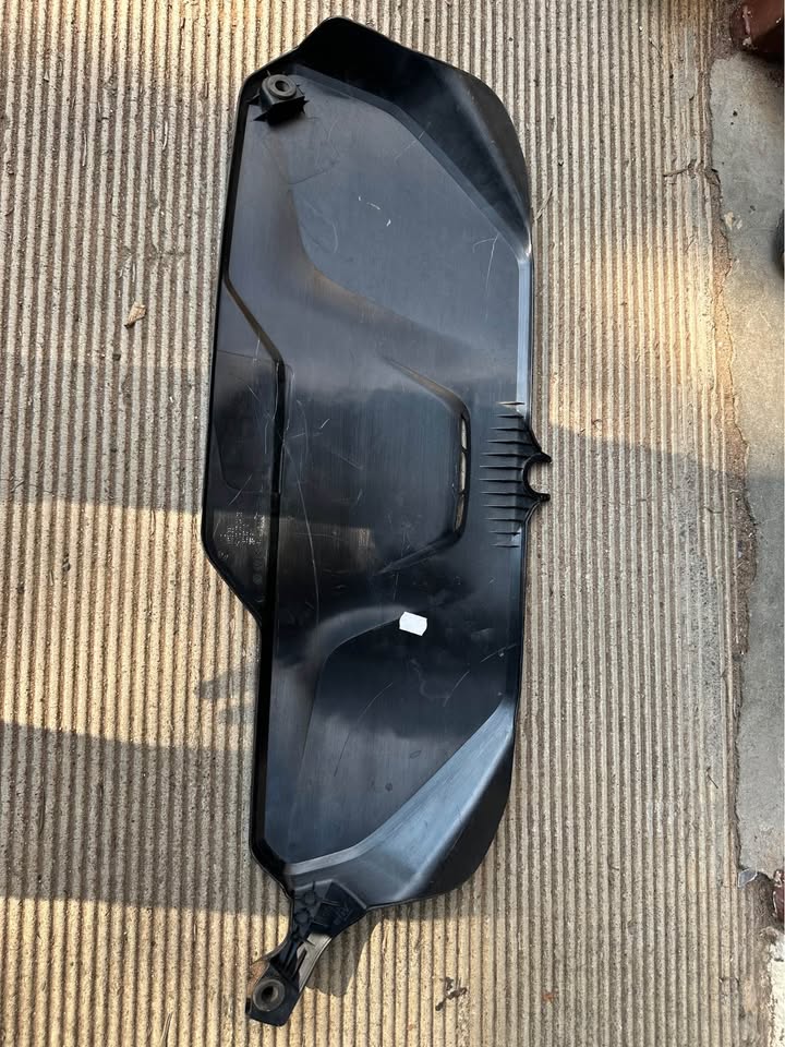 BMW f20 f21 engine cover - Private Seller BMW f20 f21 engine cover - Private Seller