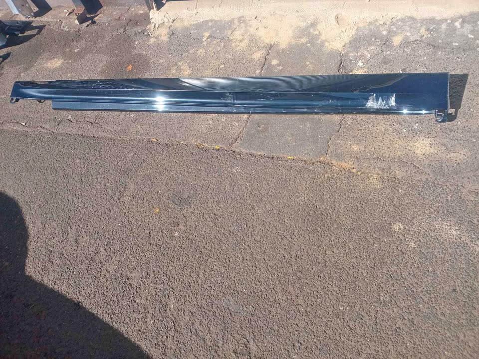 Bmw G07 leftside side skate - Private Seller