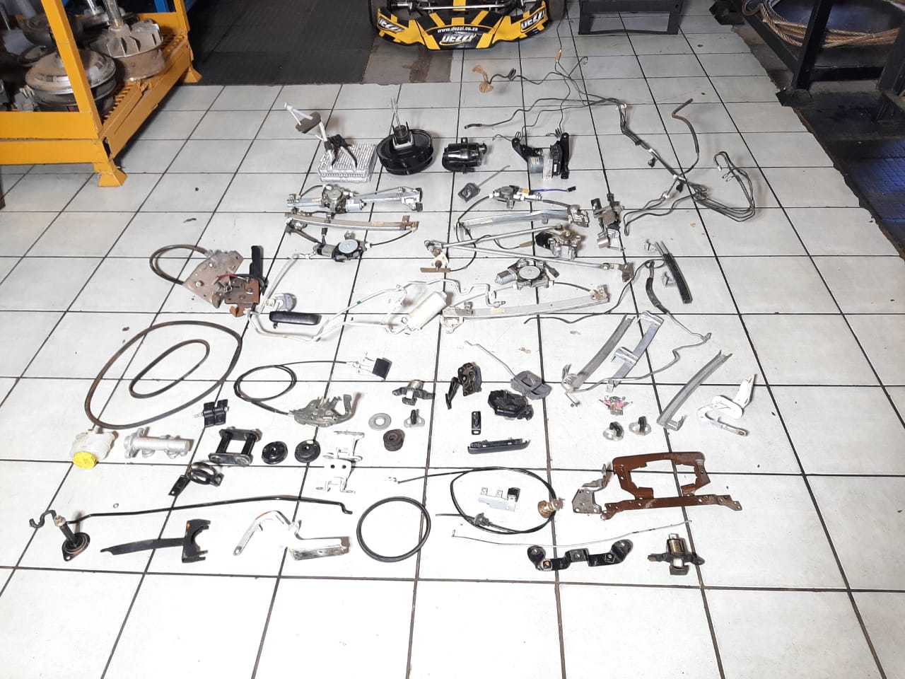 2014 Nissan NP300 Other Engine Parts - Private Seller 2014 Nissan NP300 Other Engine Parts - Private Seller