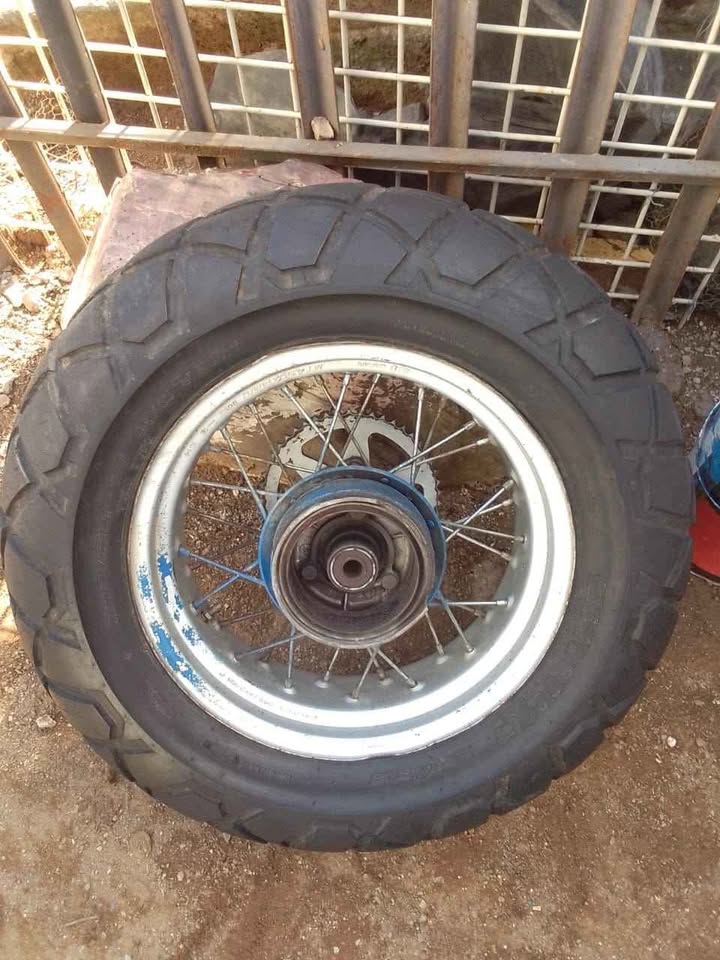 YAMAHA TW200 REAR WHEEL IN GOOD CONDITION
