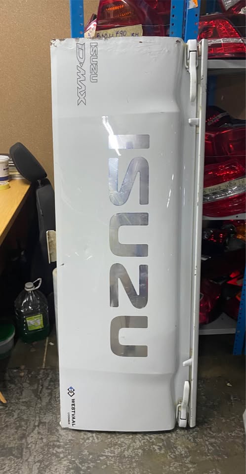 Isuzu Dmax 2020 single cab Tailgate - Private Seller Isuzu Dmax 2020 single cab Tailgate - Private Seller