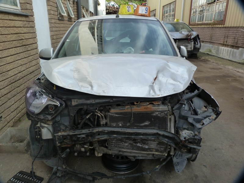 Hyundai i10 1.2 GLS AT Silver - 2011 STRIPPING FOR SPARES - Private Seller Hyundai i10 1.2 GLS AT Silver - 2011 STRIPPING FOR SPARES - Private Seller