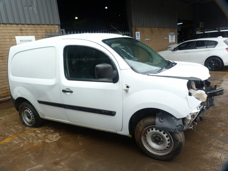 Renault Kangoo 1.6i Express Manual - 2012 STRIPPING FOR SPARES - Private Seller