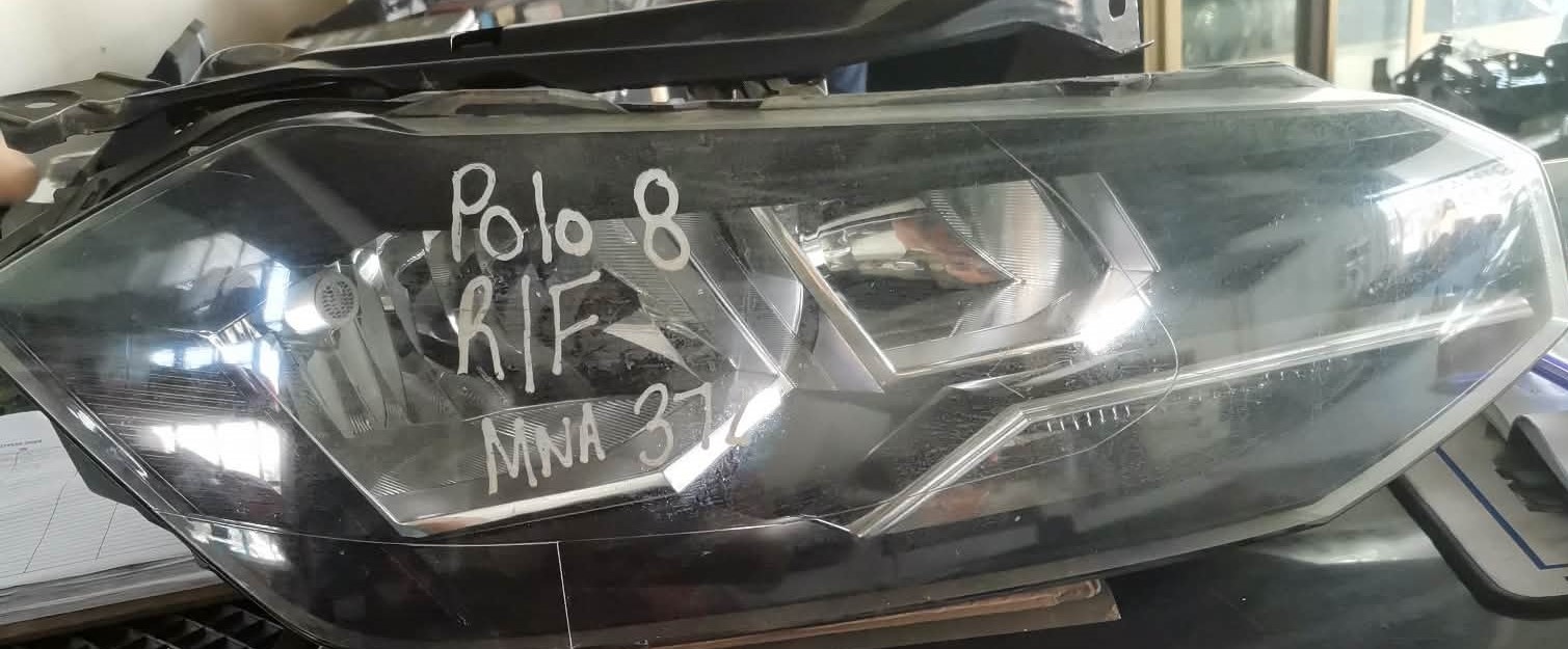 POLO 8 R/F HEADLIGHT FOR SALE - Private Seller POLO 8 R/F HEADLIGHT FOR SALE - Private Seller
