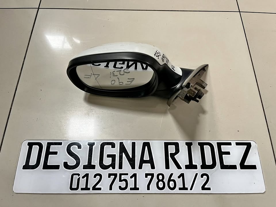 BMW E90 3-SERIES FRONT LEFT MIRROR AVAILABLE. - Private Seller BMW E90 3-SERIES FRONT LEFT MIRROR AVAILABLE. - Private Seller