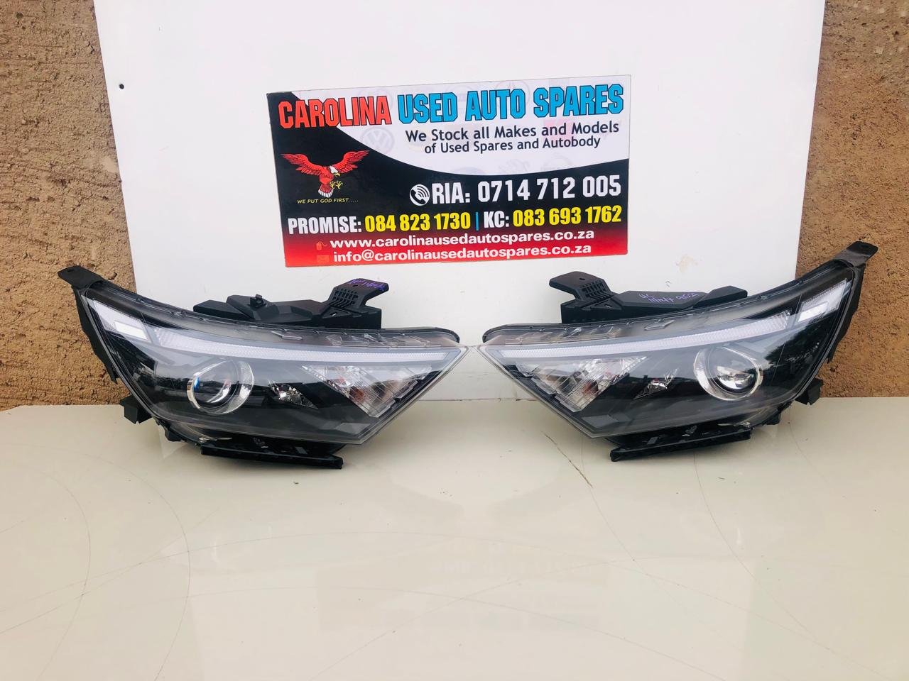 Hyundai i20 left and right side xenon headlights - Private Seller Hyundai i20 left and right side xenon headlights - Private Seller