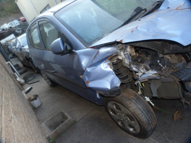 Kia Picanto 1.1 Manual Blue - 2009 STRIPPING FOR SPARES - Private Seller Kia Picanto 1.1 Manual Blue - 2009 STRIPPING FOR SPARES - Private Seller
