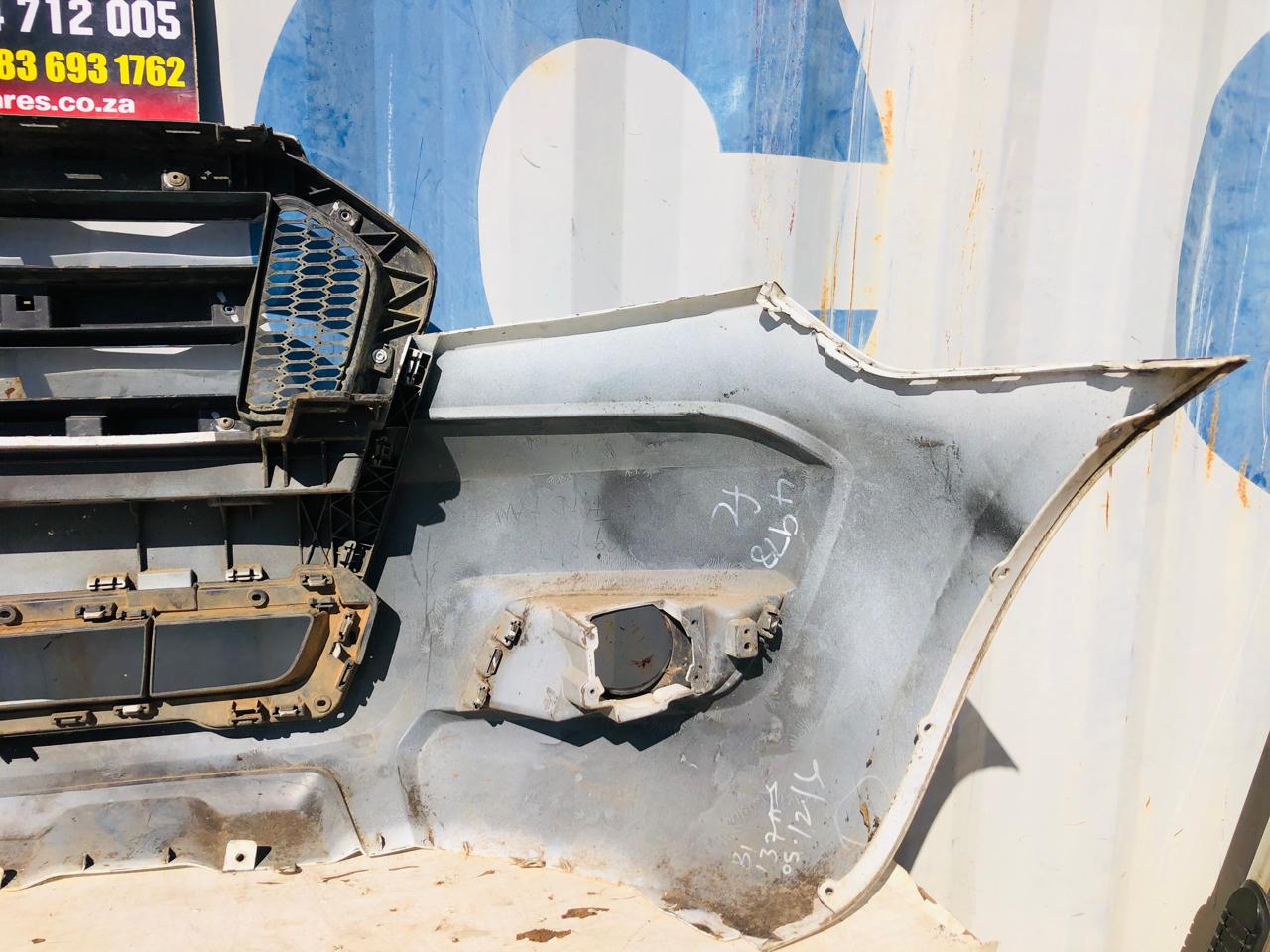 Ford Ranger T7 complete front bumper (no foglight cover) - Private Seller Ford Ranger T7 complete front bumper (no foglight cover) - Private Seller