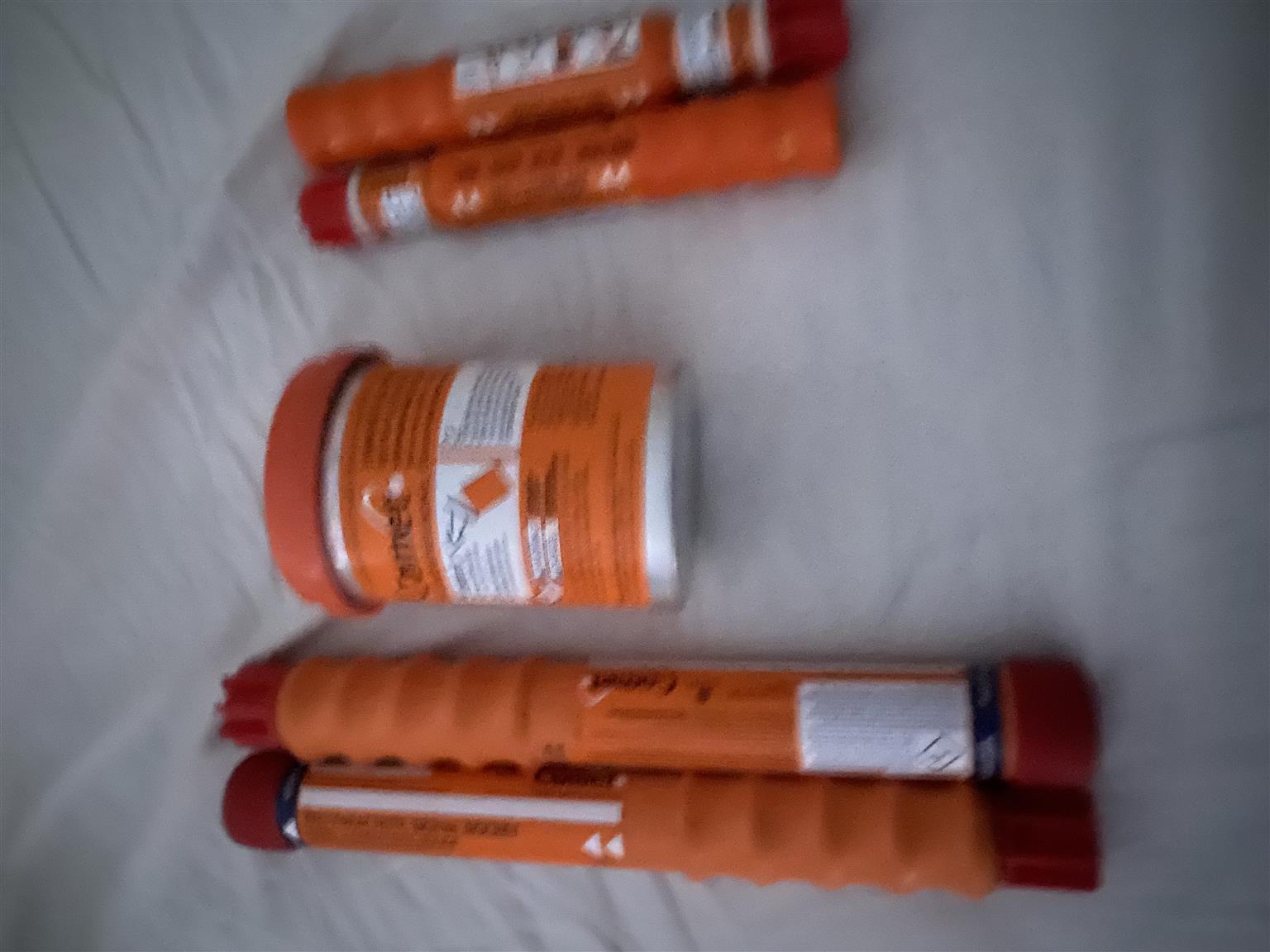 Boat accessories 1 x fish finder   Set of flares. Burg pump