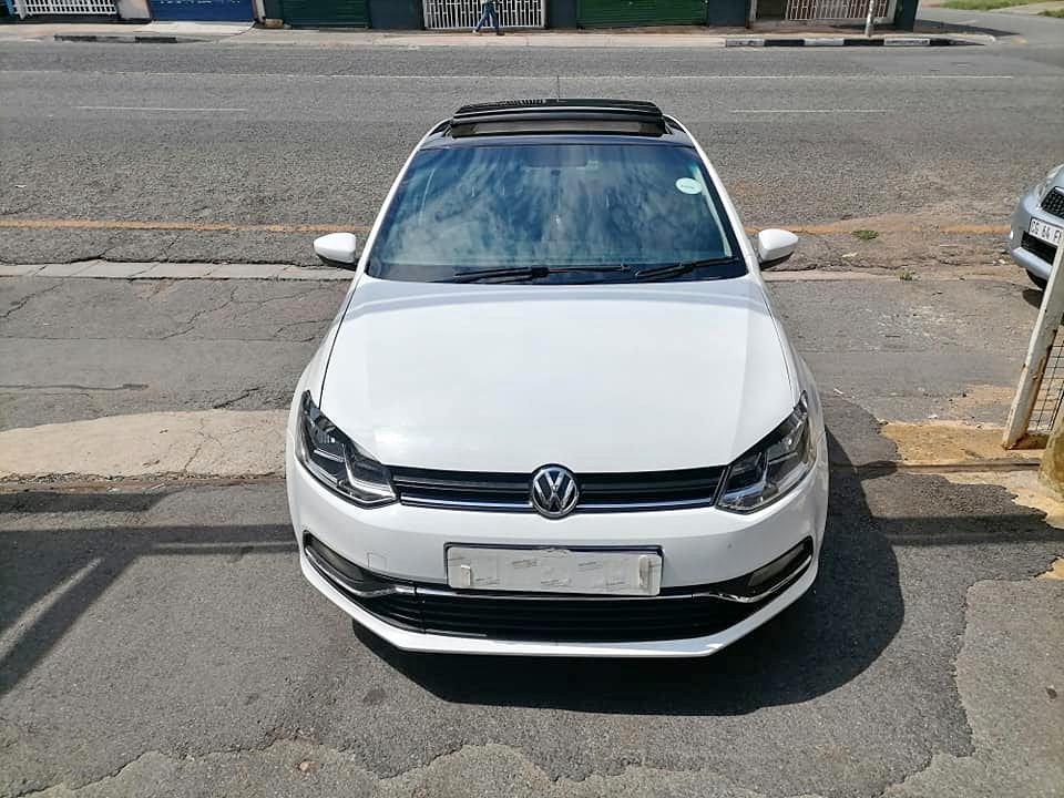 2018 Volkswagen TSI 1.2 Comfortline Sunroof with a Nice interior