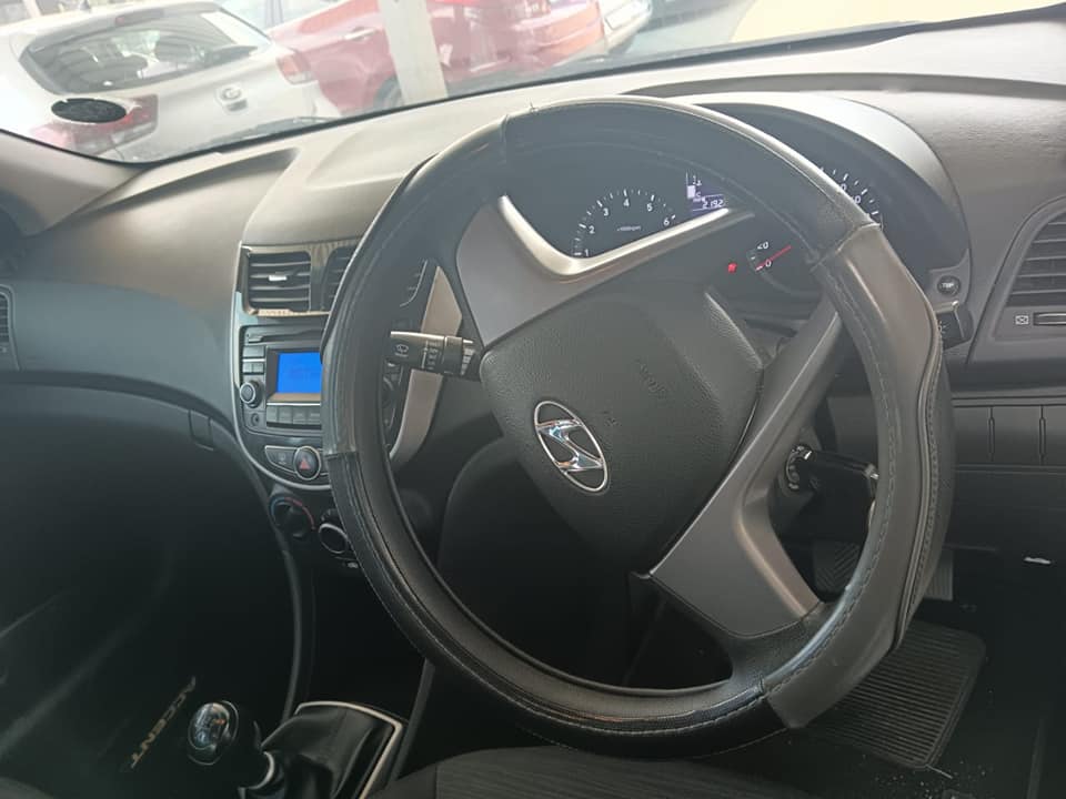 2020 HYUNDAI ACCENT 1.6 MANUAL