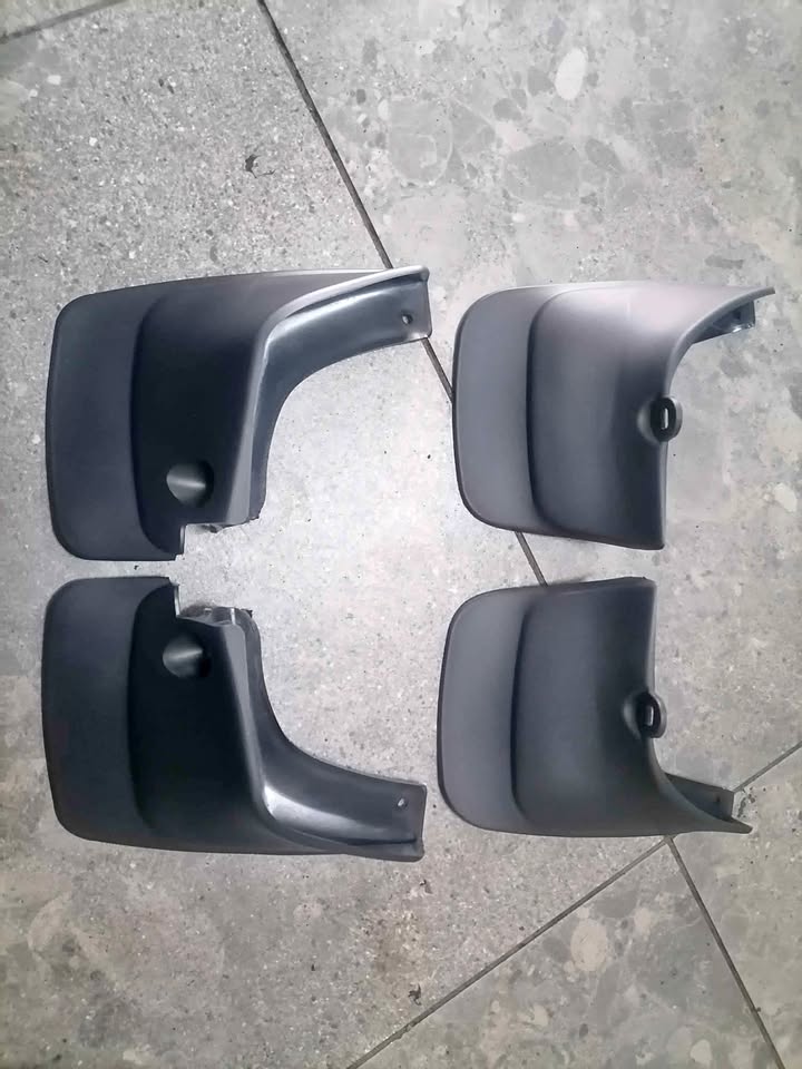 Toyota Corolla RSI/RXI shape Mudflaps New - Private Seller