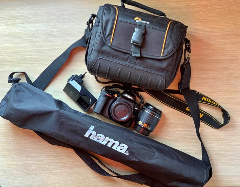 Nikon D3400 + 18-55mm Lens + Hama Tripod Bundle – Excellent Condition! Nikon D3400 + 18-55mm Lens + Hama Tripod Bundle – Excellent Condition!