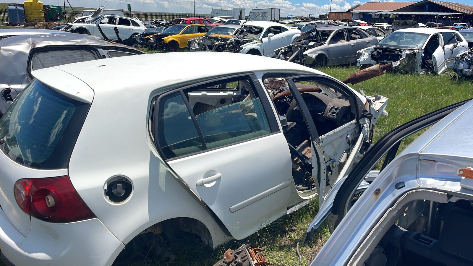 Golf 6 Body parts - Private Seller Golf 6 Body parts - Private Seller