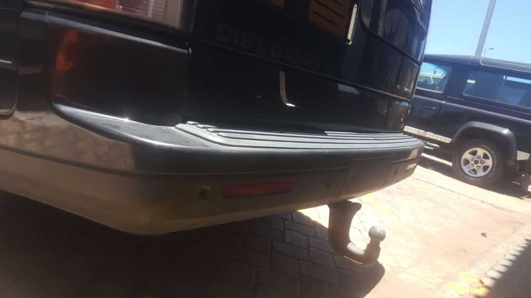 DISCOVERY 4 REAR BUMPER - Private Seller DISCOVERY 4 REAR BUMPER - Private Seller
