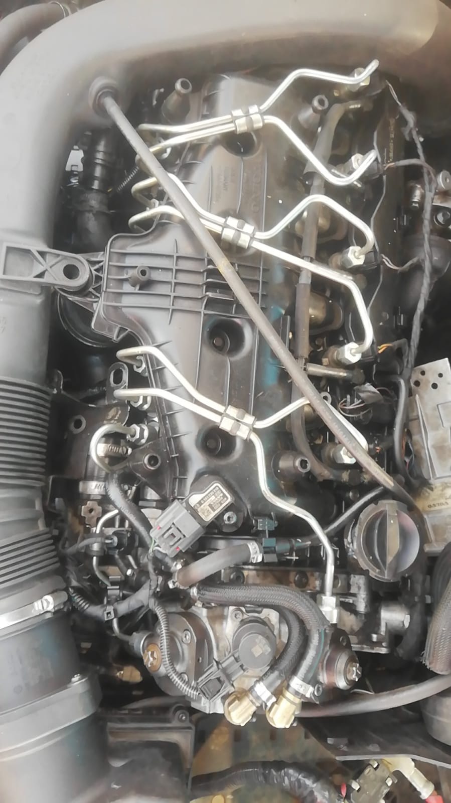VOLVO XC60/S60 D5 2.4 COMPLETE ENGINE FOR SALE - Private Seller VOLVO XC60/S60 D5 2.4 COMPLETE ENGINE FOR SALE - Private Seller
