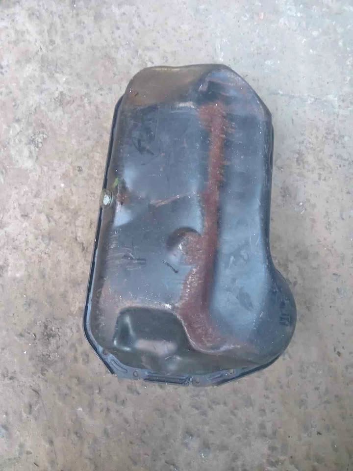 Vw golf 1 1.4 oil sump