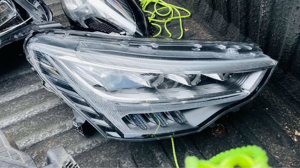 GWM HAVAL JOLION HEADLIGHT - Private Seller GWM HAVAL JOLION HEADLIGHT - Private Seller