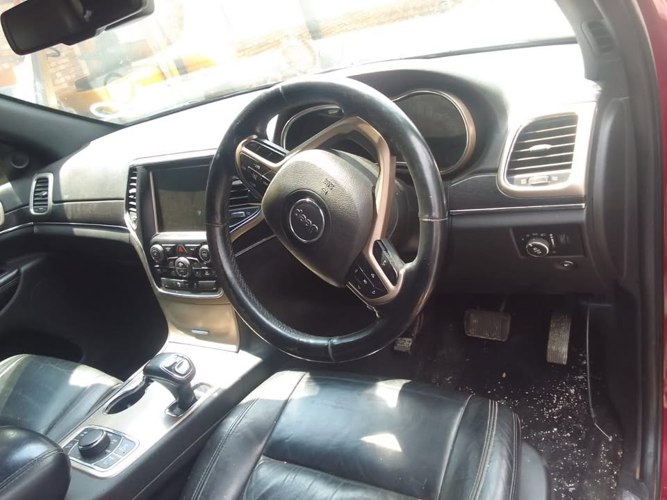 2014 Jeep Grand Cherokee 3.0 Second-Hand Interior Parts In Stock - Private Seller 2014 Jeep Grand Cherokee 3.0 Second-Hand Interior Parts In Stock - Private Seller