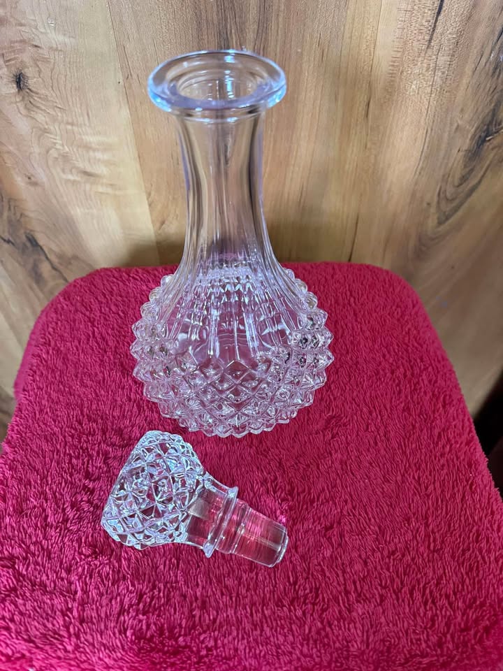Vintage Crystall glass decanter Vintage Crystall glass decanter