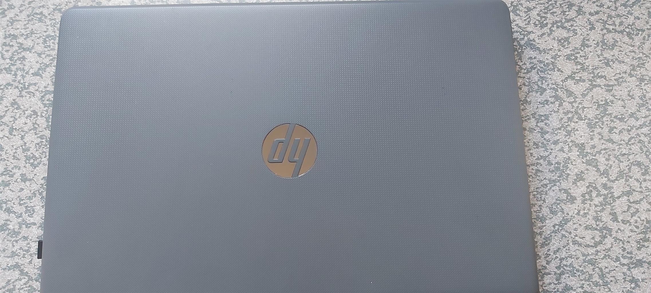 Hp I5 4gb 1Tb Harddrive Lapto