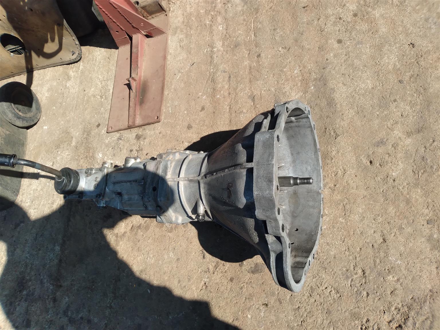 nissan 2.7 manual gearbox - Private Seller