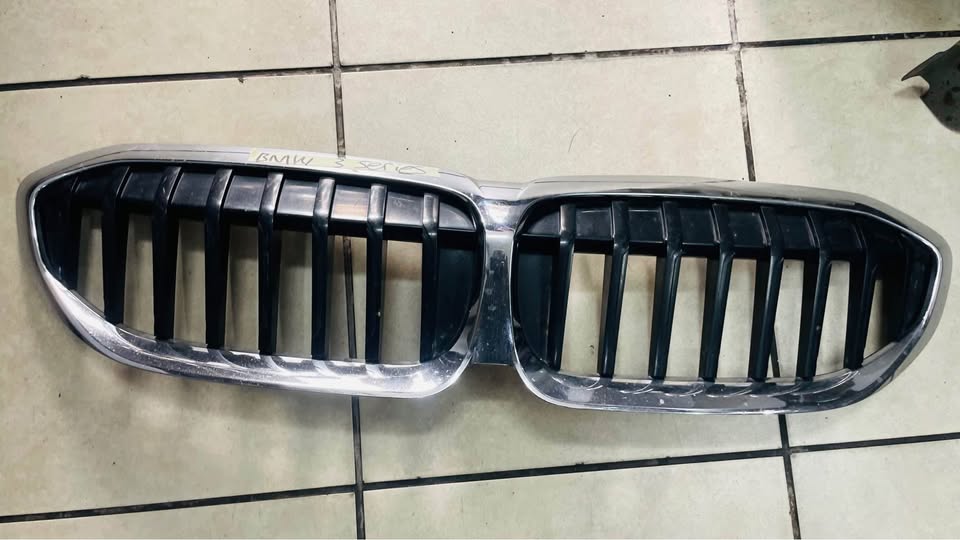 BMW 3 Series G20 grill 2019/21 - Private Seller
