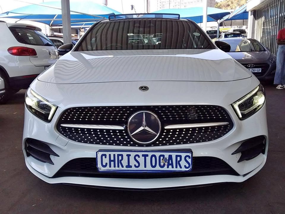 2021 model Mercedes Benz C200 sedan 2021 model Mercedes Benz C200 sedan