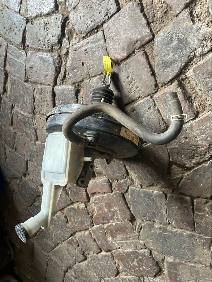 Nissan Micra Brake Booster For Sale @Circle 7 Used Parts Call or WhatsApp - Private Seller