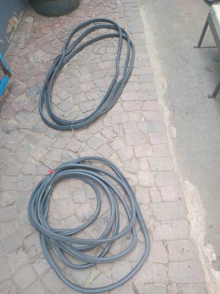 Opel corsa gamma GSI door rubber's for sale @ circle 7 used parts - Private Seller Opel corsa gamma GSI door rubber's for sale @ circle 7 used parts - Private Seller