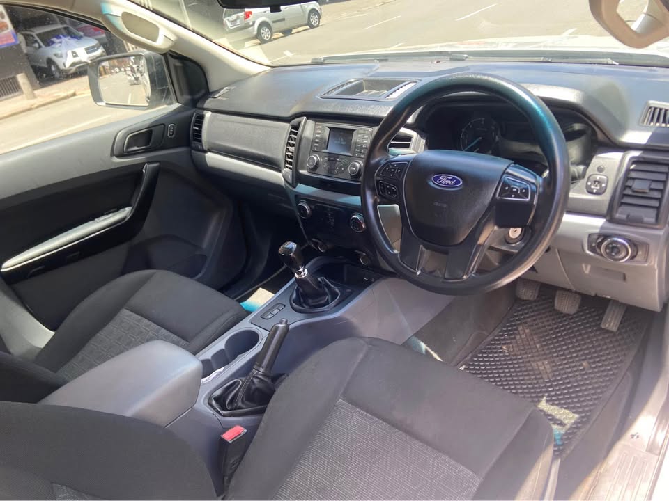 2017 Ford Ranger extended cab 120.000km Manual