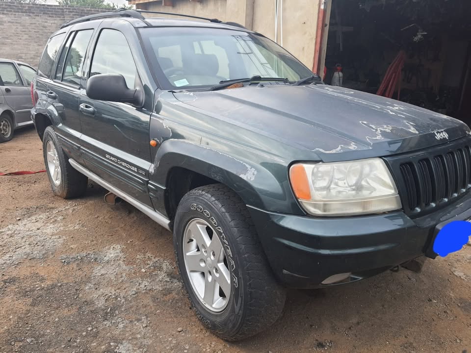 JEEP GRAND CHEROKEE STRIPPING FOR SPARES - Private Seller