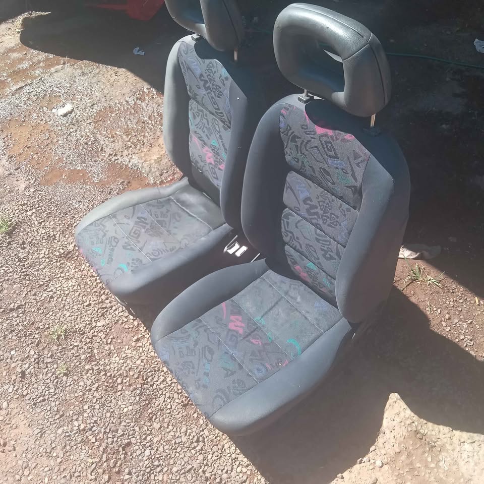 Opel corsa b sedan front seats - Private Seller Opel corsa b sedan front seats - Private Seller