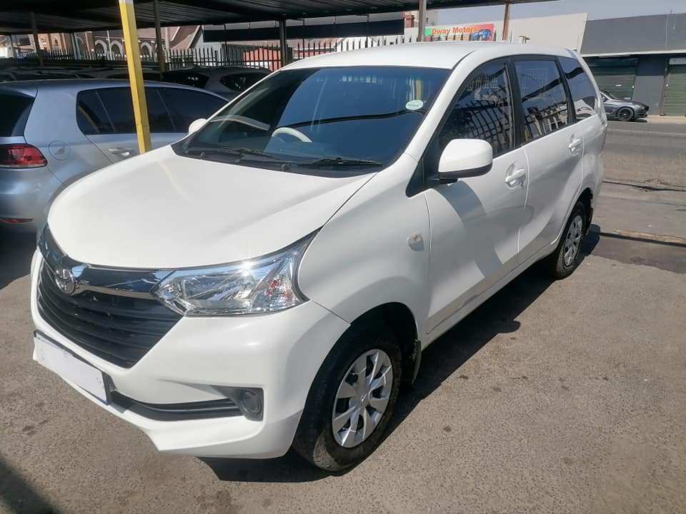 2021 Toyota Avanza 1.3sx seven seater services book