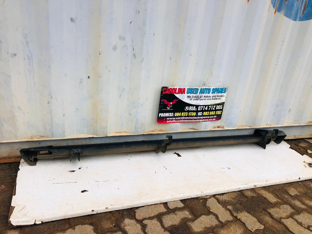 Isuzu D-max left side step(replacement) - Private Seller