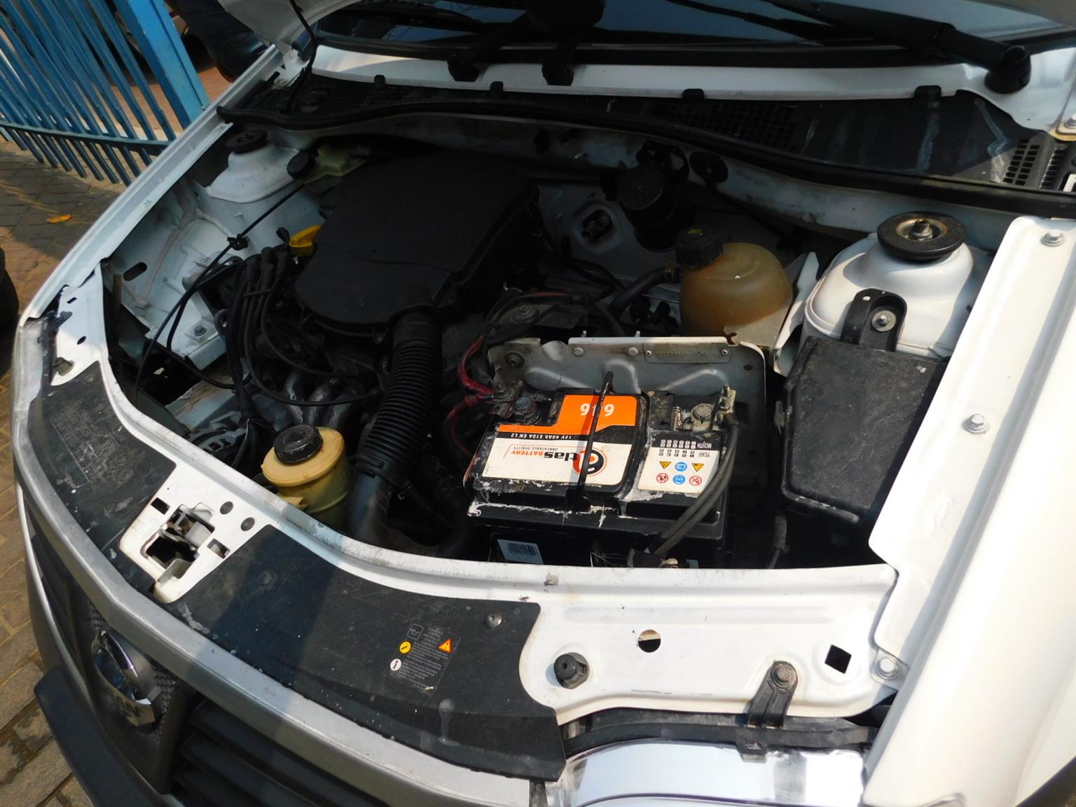 Nissan NP200 1.6i loaded